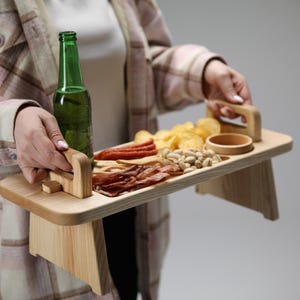 Tabla de sushi de madera para parejas, bandeja para servir aperitivos de madera y mesa de sushi, mesa portátil, mesa rústica para exteriores, bandeja para servir, regalo para el día de la madre