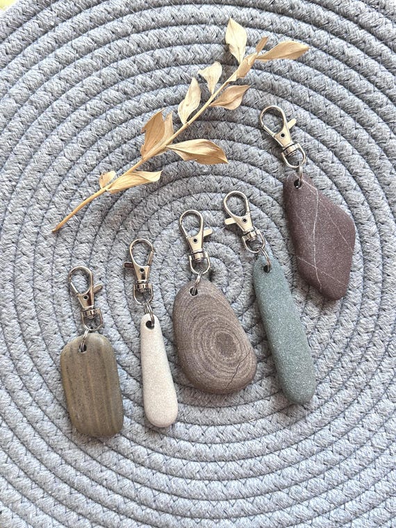 Simple Unisex Sea Pebble Keychain, Purse Charm - natural beach stone, genuine Zen rock accessories