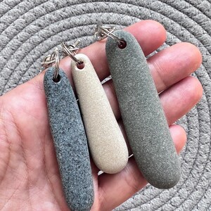 Simple Unisex Sea Pebble Keychain - natural beach rock pendant, stone charm, Zen jewellery beach, pebble pendant, stone accessories, eco friendly gift, thoughtful present, men and women nature inspired creations, one of a kind present for loved ones, anniversary, birthday gift, thoughtful handmade gift, small gesture gift, genuine sea treasures, original gift, on of a kind creation, extraordinary handmade present