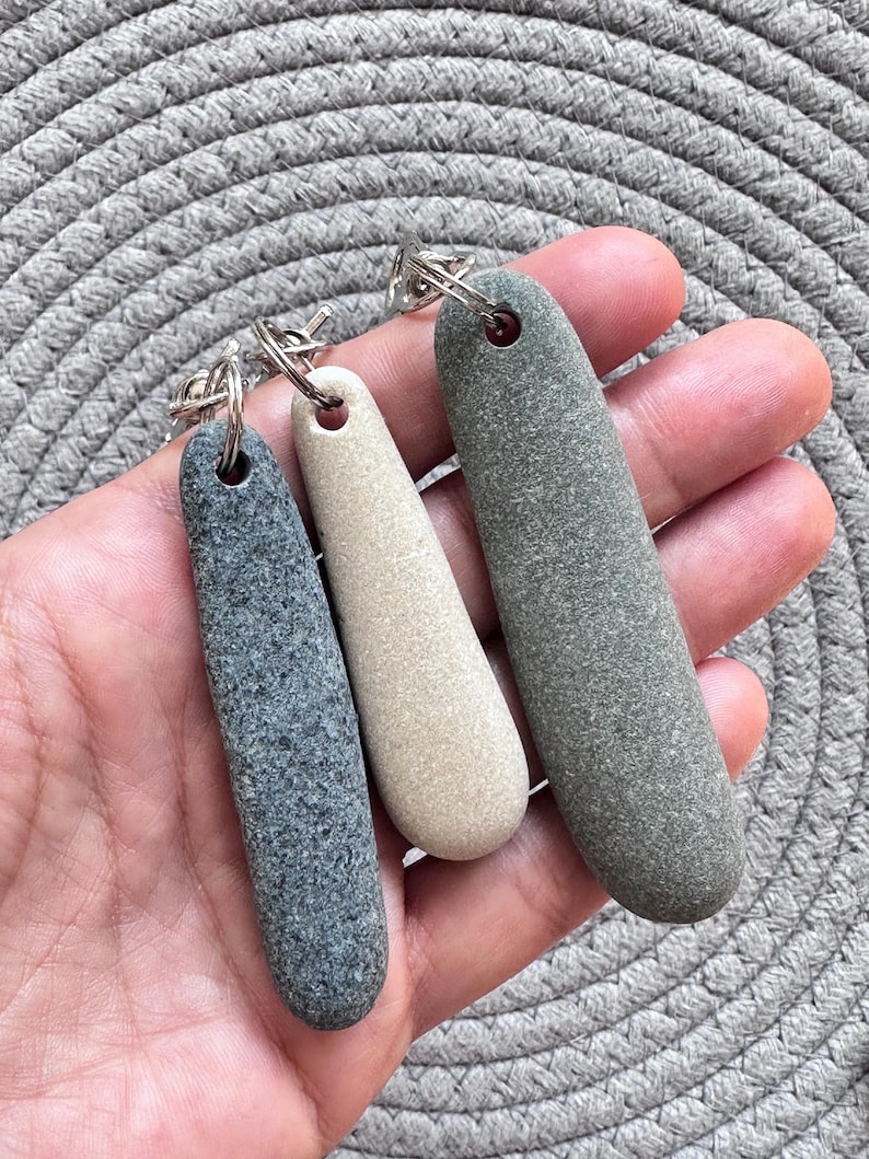 Simple Unisex Sea Pebble Keychain - natural beach rock pendant, stone charm, Zen jewellery beach, pebble pendant, stone accessories, eco friendly gift, thoughtful present, men and women nature inspired creations, one of a kind present for loved ones, anniversary, birthday gift, thoughtful handmade gift, small gesture gift, genuine sea treasures, original gift, on of a kind creation, extraordinary handmade present