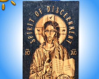Gravure sur bois d'une icône du Christ : esprit de discernement Art religieux gravé au soleil