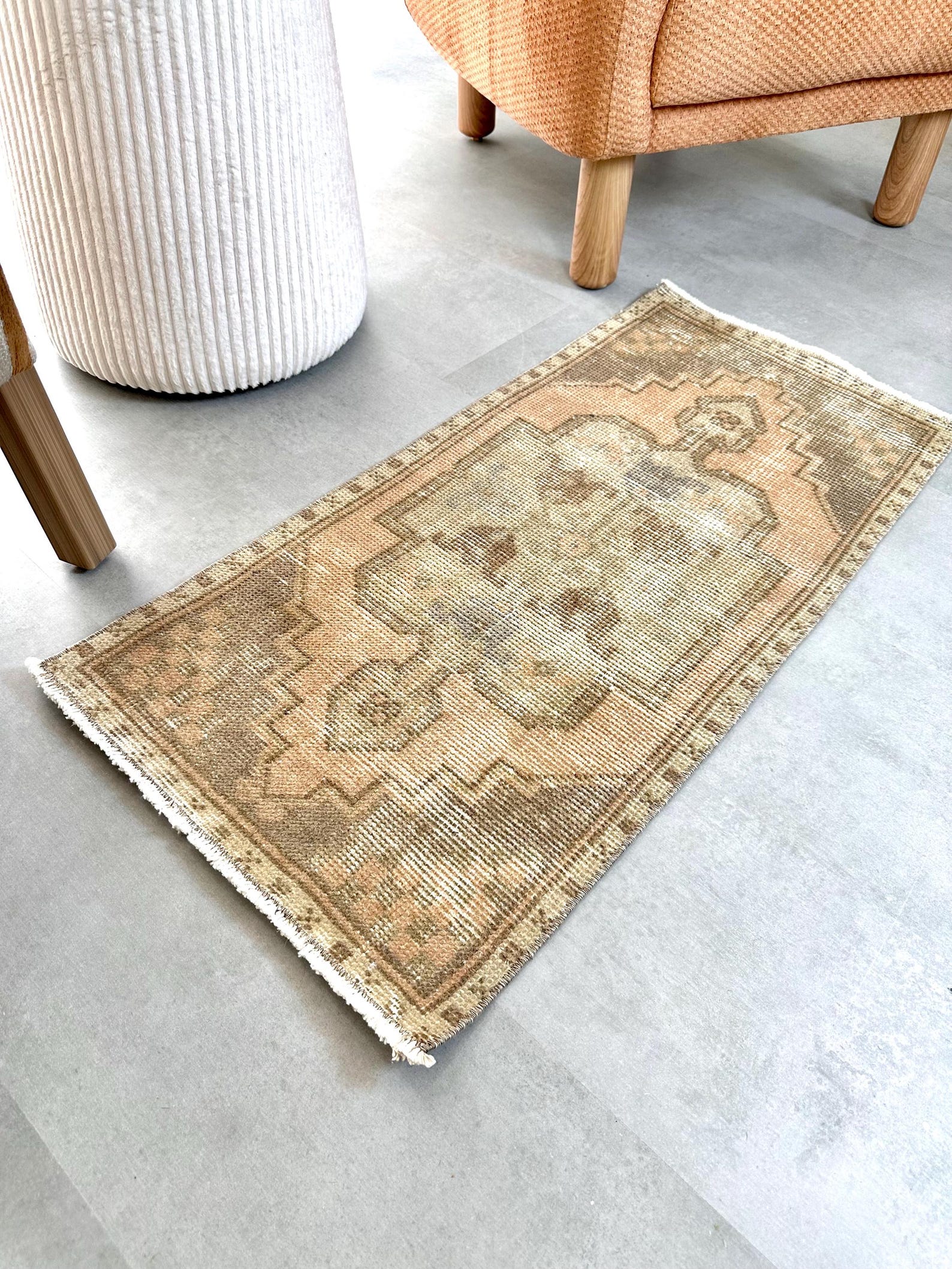 1x3 Pink Door Mat, Vintage Rug, Bath Mat, Handwoven Carpet, Organic Wool Rug, Home Decor, Turkish Rug, Oushak Rug, Small Rug 2x3