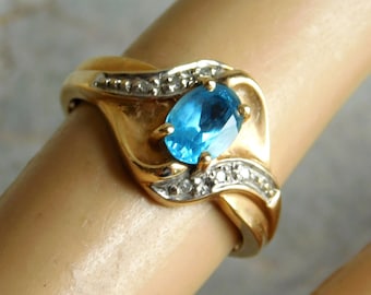 Vintage 10K Gold Ring w/ Blue Topaz and Diamond Chips - Faceted Oval Stone - Swirl Setting - Size 6-3/4 - Signed VF - Free US Shipping