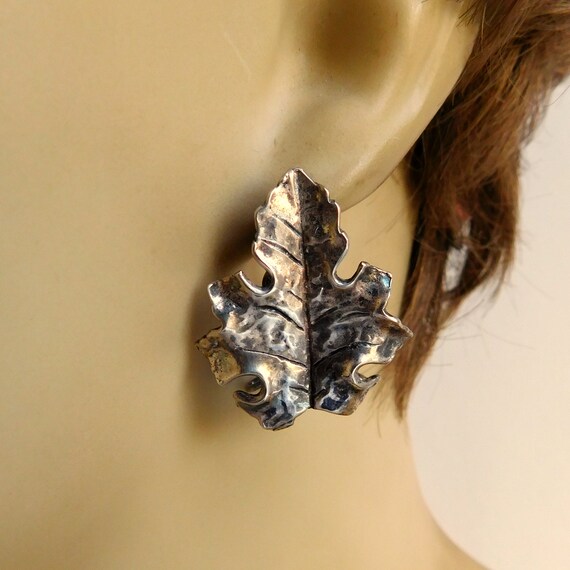 Vintage Sterling Silver Oak Leaf Earrings - Hidde… - image 1
