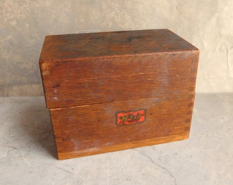 Vintage Weiss Small Wooden File Box - for 2-1/2" x 4" Cards - Dovetail Joints - 1920s-1930s - Oak - DISTRESSED Finish - Free Shipping