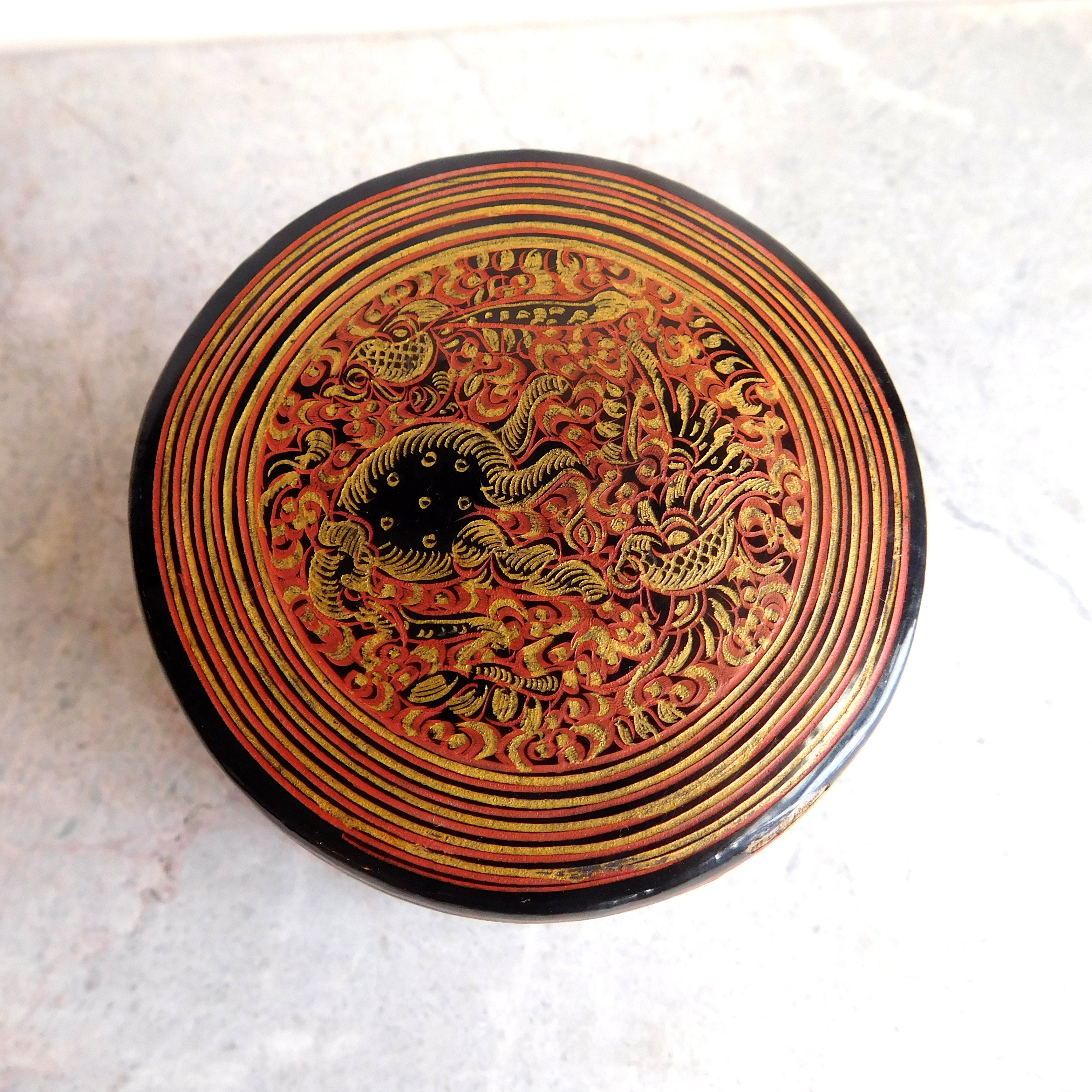 Vintage to Antique Burmese Lacquer Betel Nut Box - Very
