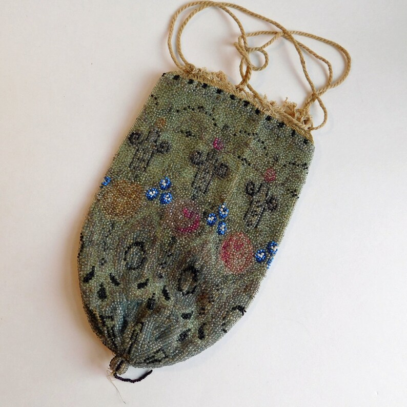 round beach tote