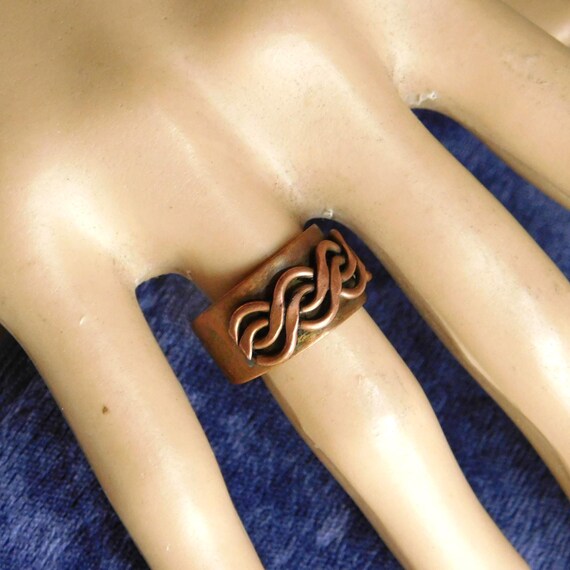 Vintage Mid-Century Solid Copper Ring w/ Twisted … - image 5