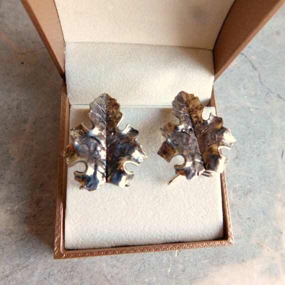 Vintage Sterling Silver Oak Leaf Earrings - Hidde… - image 5