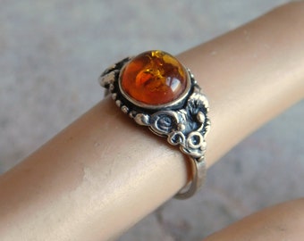 Vintage Genuine Amber and Sterling Silver Ring - Hand Wrought, Artisan Made - Signed - Size 6-1/2 - Round Cabochon - Free US Shipping