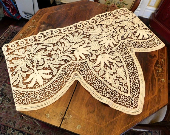 Vintage Spectacular Alencon Lace Valence - Ecru Handmade Continental Lace - Floral Pattern - Mint Condition - 44" x 26" Scalloped Edge
