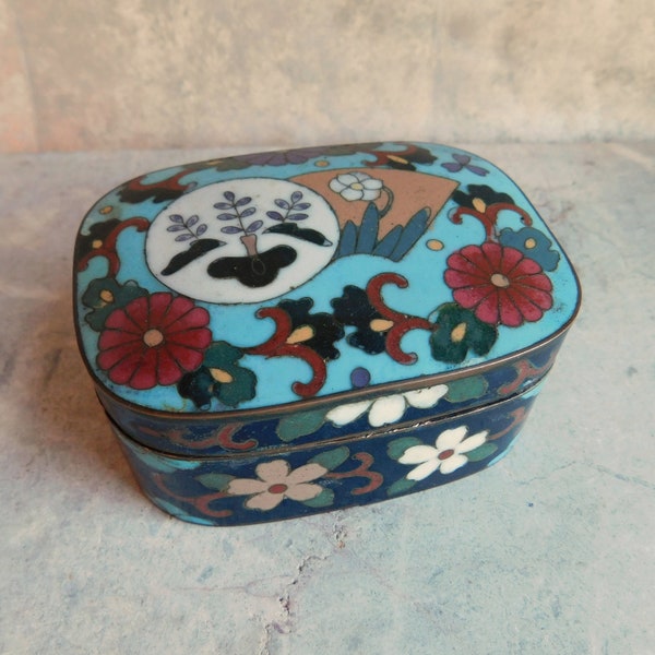 Antique Chinese or Japanese Cloisonne Trinket Box - Rounded Rectangle Shape with Fitted Lid - Polychrome Enamel - Free US Shipping