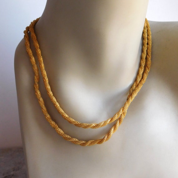 Vintage Mid-Century Goldtone Mesh Twisted Rope Ne… - image 1