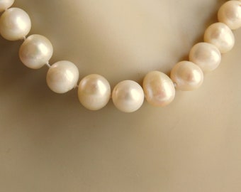 Vintage Genuine Freshwater Pearl Beaded Necklace - Hand Knotted Creamy Off-White - 16" Strand - Ovoid 10mm to 8mm - Free US Shipping