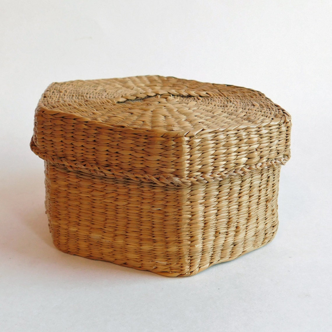 Vintage Hexagonal Woven Sweetgrass Basket with Lid Rustic Etsy