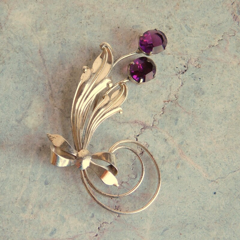 Spectacular The Antique Brooch Had A Beautiful Purple Stone In It Design Concept Spectacular The Antique Brooch Had A Beautiful Purple Stone In It Design Concept