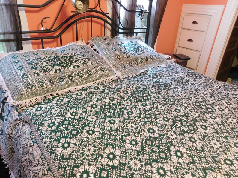 Vintage Jacquard Tapestry Bedspread In Forest Green White Etsy
