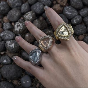 Vintage Triangle Finger Watch Ring, Adjustable Elastic Strap Clock Ring, Unique Ring, Gold Silver Rose Gold Rings