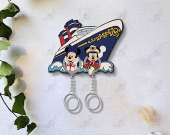 Personalized Disney Cruise Couple Wooden Keychain holder, Disney Cruise keychain, Mickey couple Keychain, Perfect Home Decor