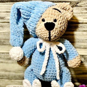 Kinder Teddybär, personalisiertes Bären Spielzeug, gestricktes Stofftier für Kinder, handgestrickt aus Naturgarn, kleiner Teddybär