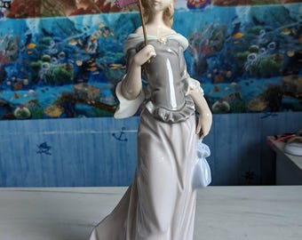 Porzellanfigur Lladro «Ein sonniger Tag» «Dame mit Regenschirm» #5003