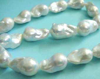 White Baroque Pearls, A-AA Natural Freshwater Pearl Beads, Beautiful Nacre- Center Drilled, Brides, Approx 22x15 - 25x17mm wide, 1 Bead