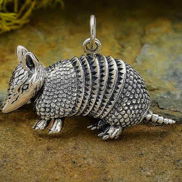 Sterling Silver Armadillo Charm, Pendant, Animal Charm, 925 Silver Pendant, Wholesale Charms or Necklace, 18x26x4mm