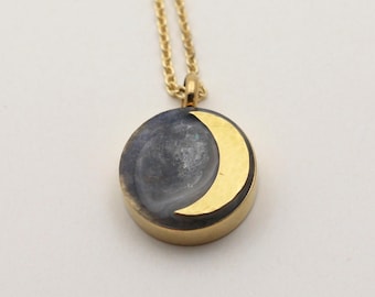 Moon Urn for Ashes and Keepsakes • Ash Memorial Jewelry Necklace • Grief Necklaces • Pet Mourning Gifts • Celestial Jewelry • Moon Jewelry