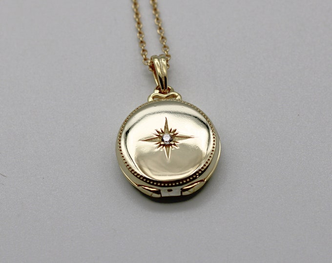 Gold Locket · Vintage Style Necklace Jewelry · Custom Photo Lockets · Personalized Gifts · Unique Gift · Crystal Jewelry · Mourning Memorial