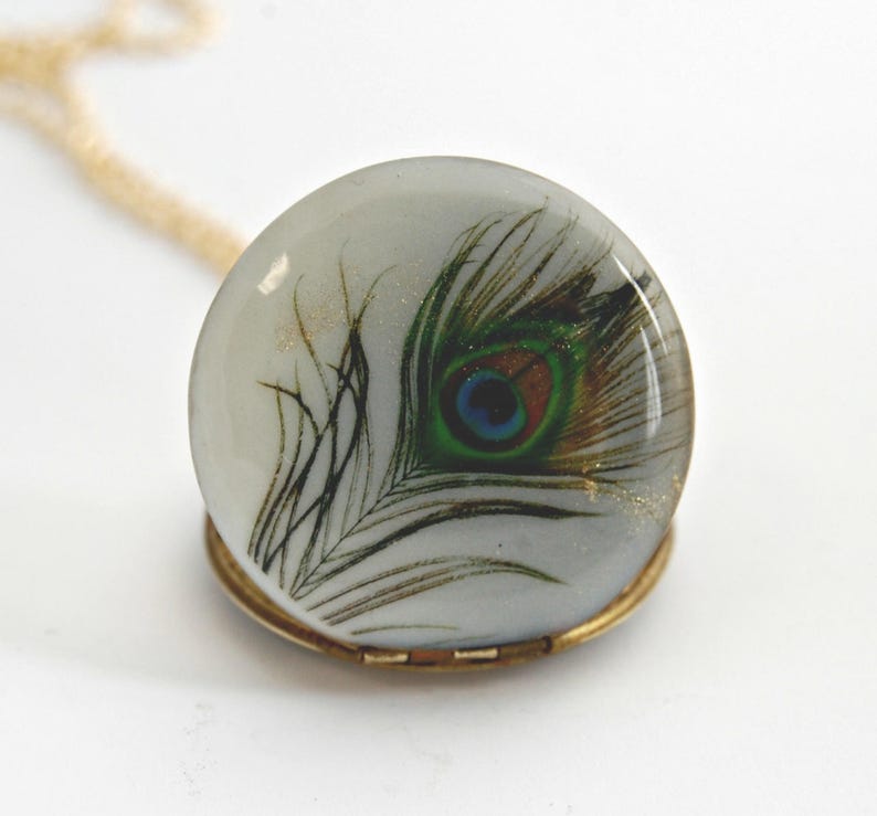 Vintage Locket Peacock Feather Feathers Peacock Wedding Peacock Jewelry Necklace Necklaces Bridesmaids Gifts Peacock Feather Art Bird Birds