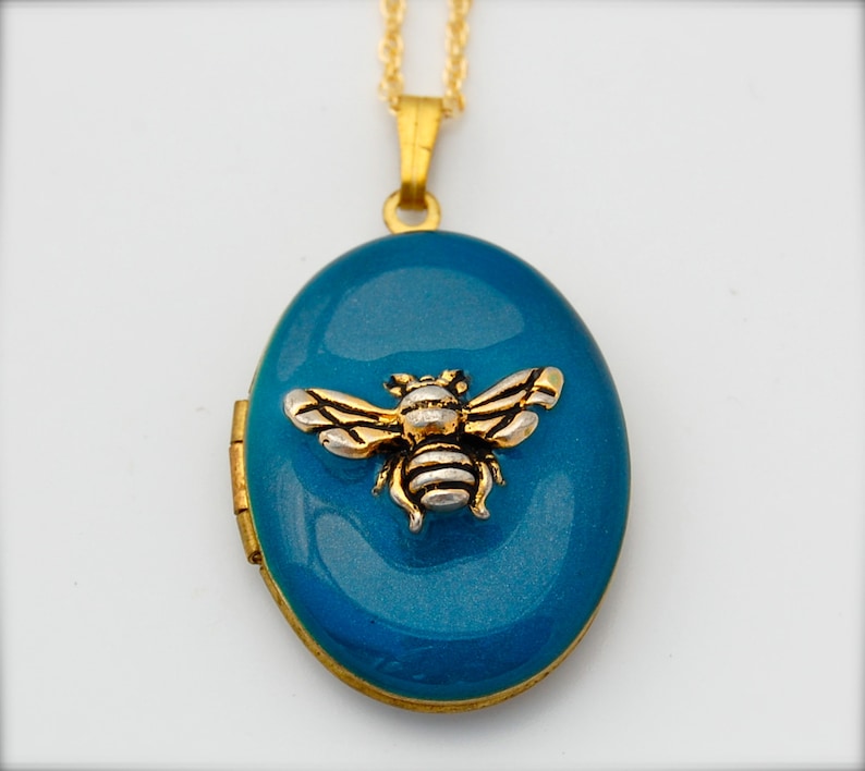 Bee Bumblebee Locket Necklace Jewelry Bumble Bee Turquoise Gold Vintage Locket Beeswax Bees Unique Gifts for Her Charm Charms Keepsakes image 2