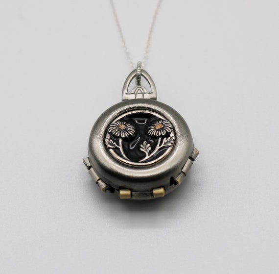 Custom Photo Locket 4 Pictures · Sterling Silver Daisy Necklace · Personalized Gifts For Her · Handmade Jewelry · Mourning Lockets Keepsake