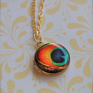 Peacock Feather Locket Necklace · Tiny Lockets · Peacock Jewelry · Photo Locket · Personalized Gifts For Her · Handmade Jewelry · Unique Art