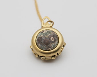 Frog Eye Jasper Four-Way Locket Necklace Family Album Lockets Mourning Jewelry 4 Picture Photograph Unique Gift Customize Gifts Protection