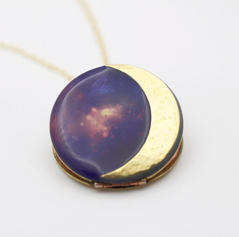 Vintage Locket Moon Crescent Moon Phases Necklace Jewelry Galaxy ...