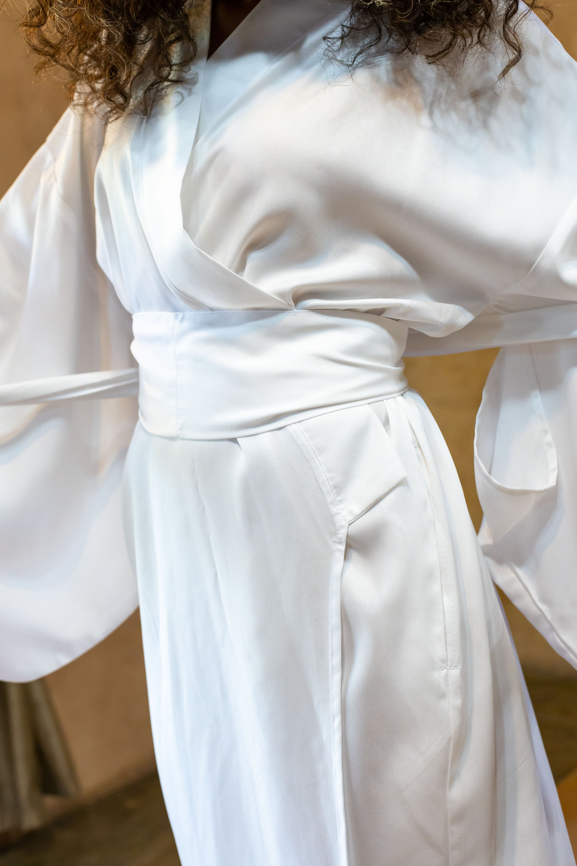 Women Stay-home Off-white Kimono Robe With Wide Belt
