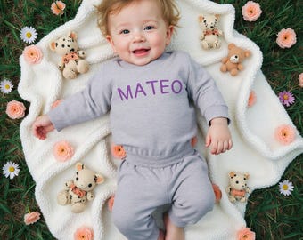 Conjunto personalizado de moletom e calça de moletom para bebê | Roupa de algodão orgânico para recém-nascidos até 4 anos | Presente personalizado para chá de bebê ou aniversário