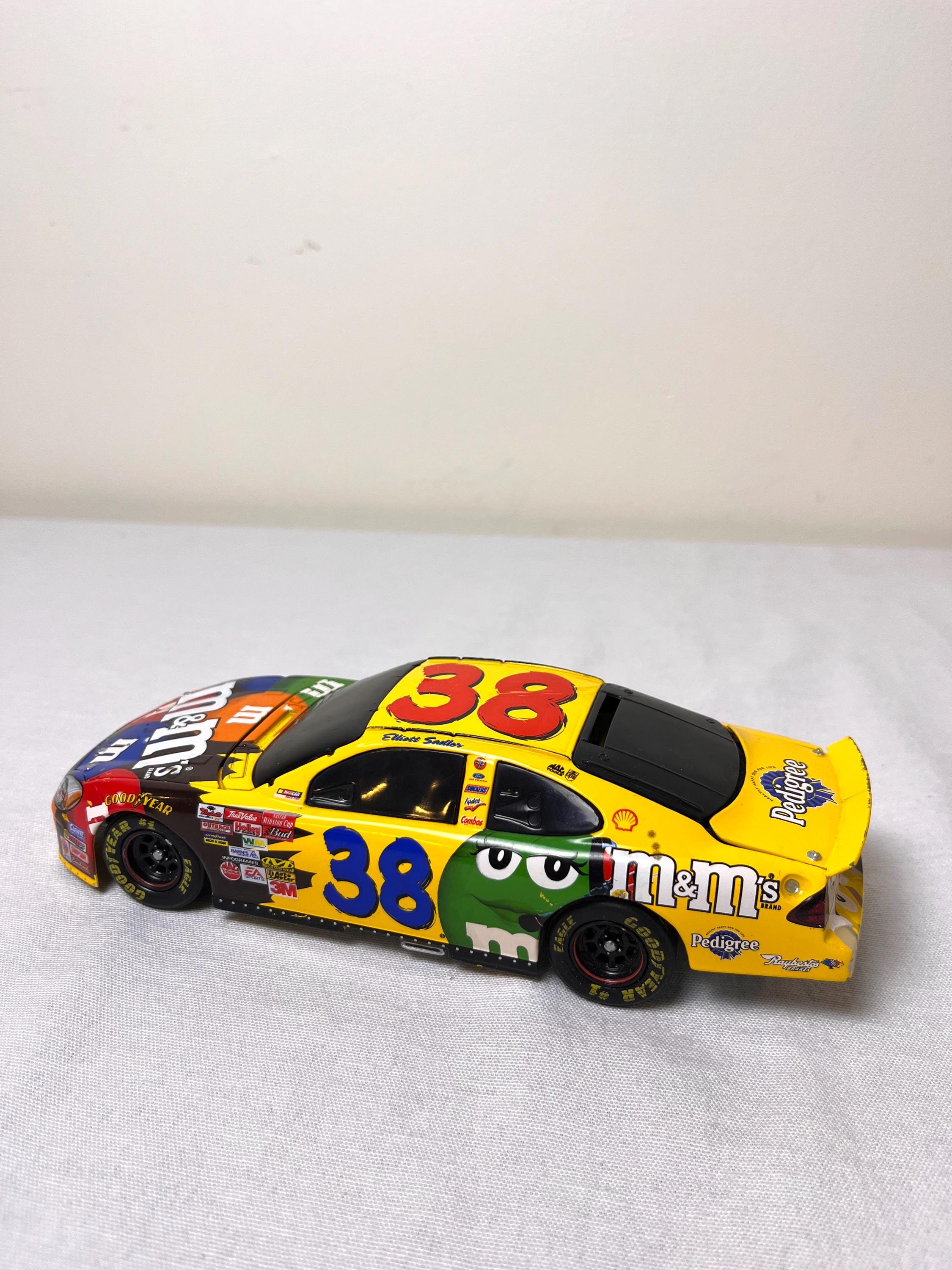 Elliott Sadler Diecast Car – 2003 NASCAR Touring Collectible Model