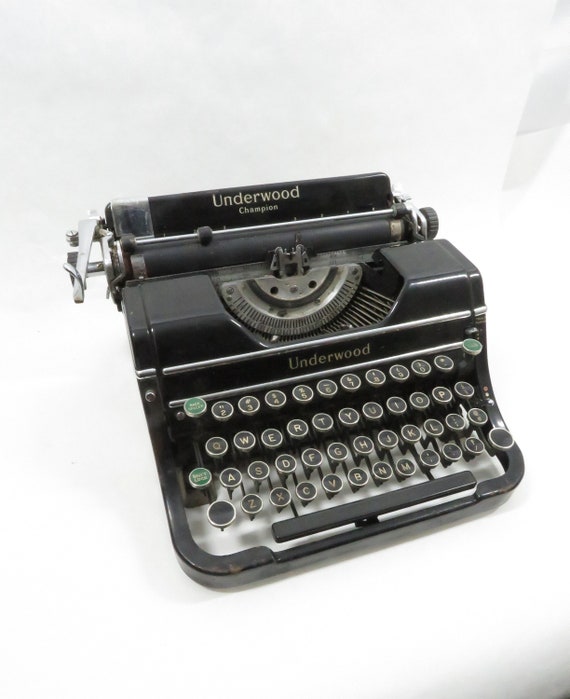 Typewriter Underwood Champion Vintage - Etsy
