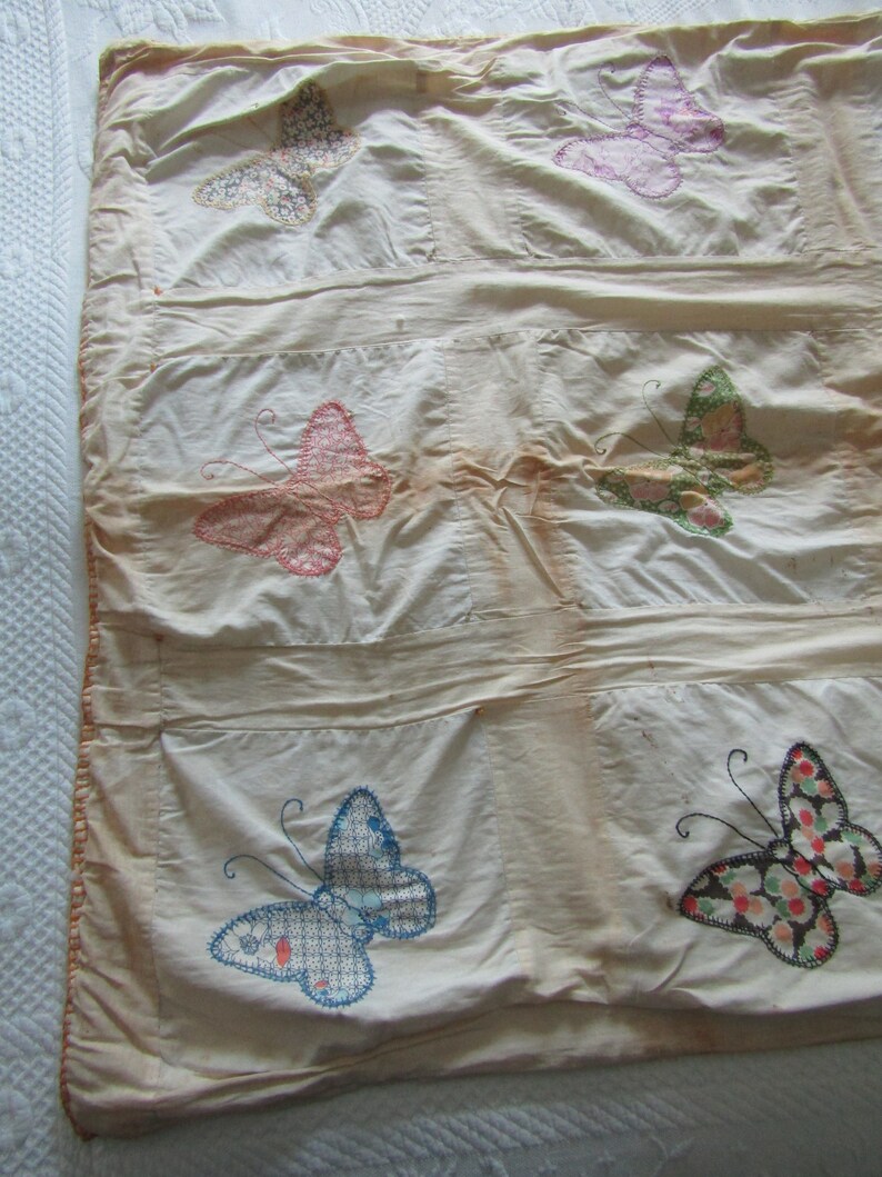 Vintage Crib Quilt Butterflies Appliqued Not Perfect More than likely a Cutter SALE