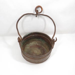 Copper Pot with Handle Antique collectible