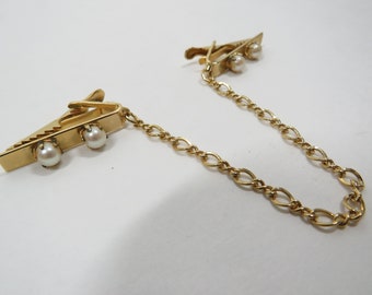 Sweater Clip Guard faux pearls Vintage collectible Jewelry