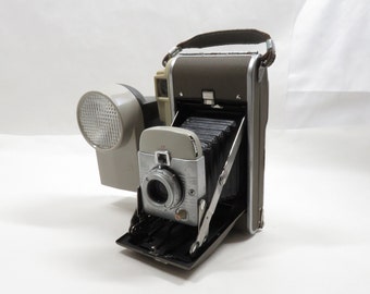 Appareils photo - ancien appareil photo POLAROID SX 70 model 2 avec