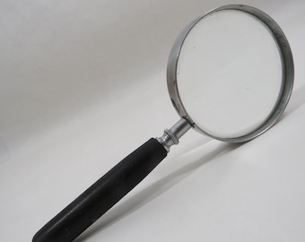 Magnifying glass with wood handle vintage