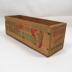 Wood box Cheese Pine River Storage collectible Vintage
