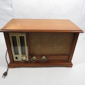 Zenith Radio working Vintage Long Distance Am/Fm Model N731 Mid Century