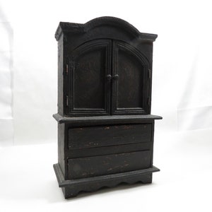 Drawer Cabinet Small tabletop or wall hung Vintage solid wood