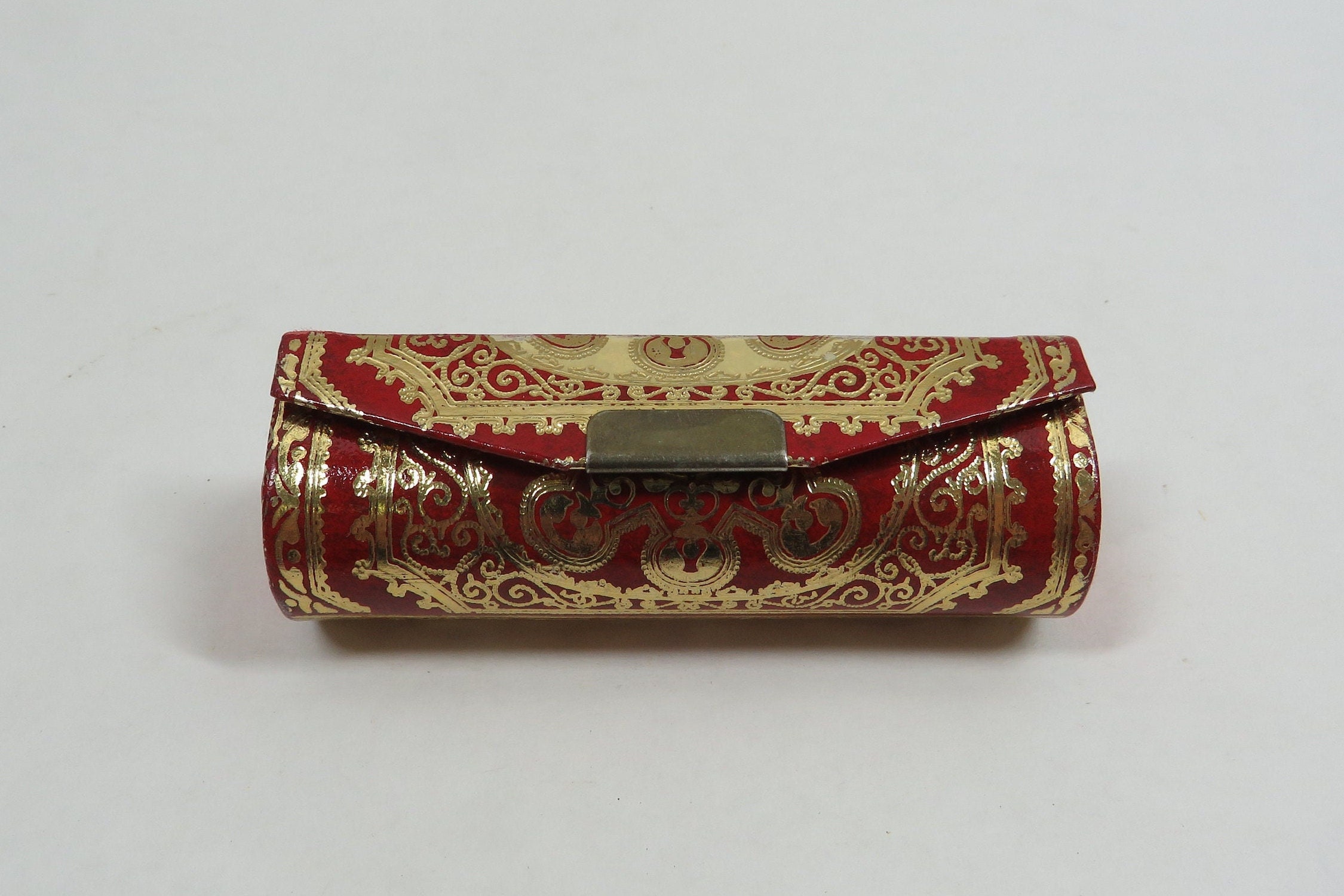 GAESHOW Lipstick Case with Mirror, Vintage Embroidery Pattern Portable  Lipstick Case Holder, Classic Woven Satin Lipstick Holder, Lipstick Box