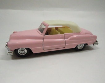 Buick Roadmaster Convertible 1950 Pink Miniature Vintage Collectible
