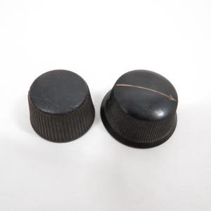 2 perillas de radio de baquelita de colección vintage de salvamento